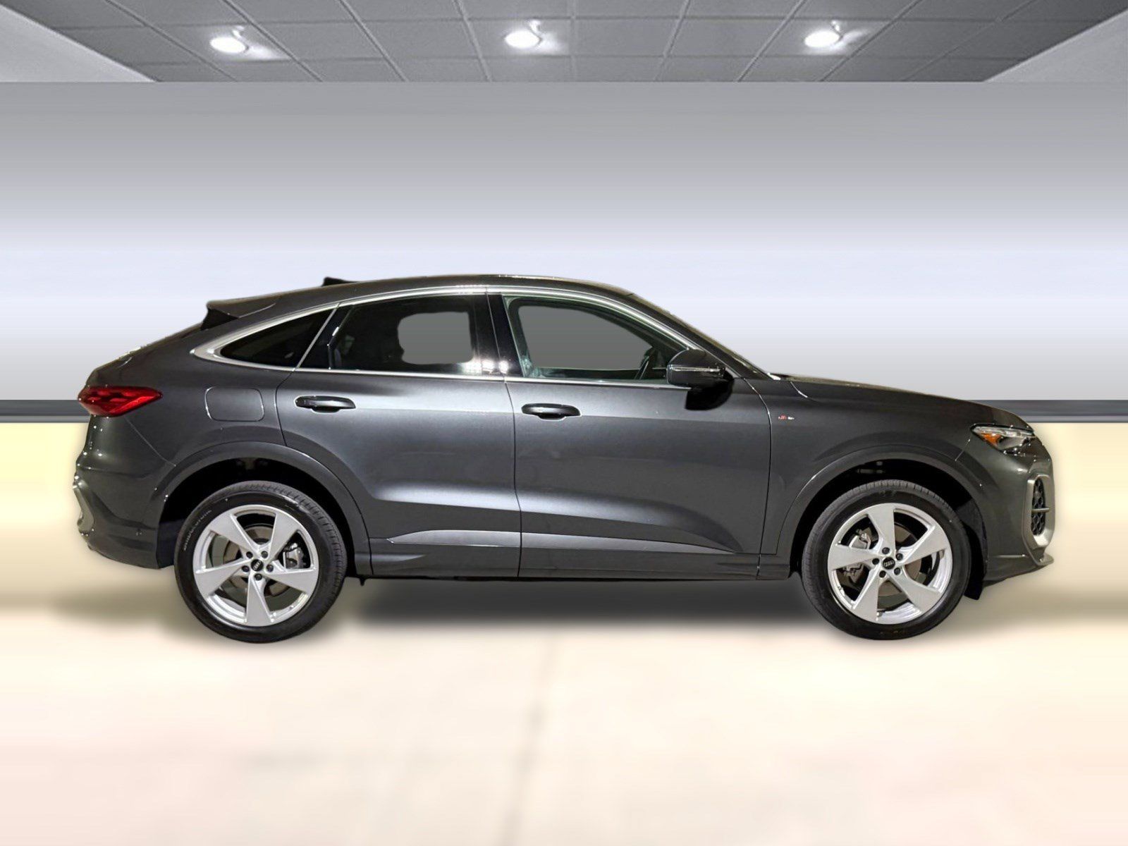 New 2026 Audi Q5 Premium Plus AWD/4WD image 8