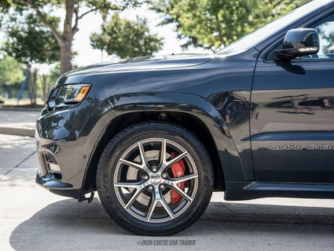 Used 2017 Jeep Grand Cherokee SRT w/ Trailer Tow Group IV AWD/4WD image 4