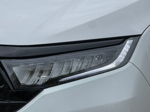 Used 2024 Honda Odyssey Sport image 12