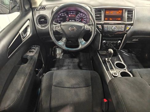 Used 2015 Nissan Pathfinder S AWD/4WD image 4