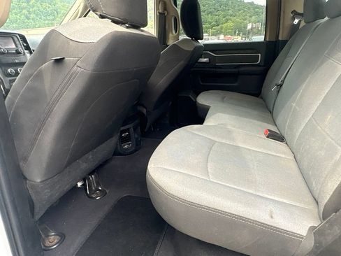 Used 2020 RAM 3500 Big Horn AWD/4WD image 16