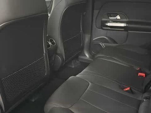 Certified 2026 Mercedes-Benz GLB 250 4MATIC image 31