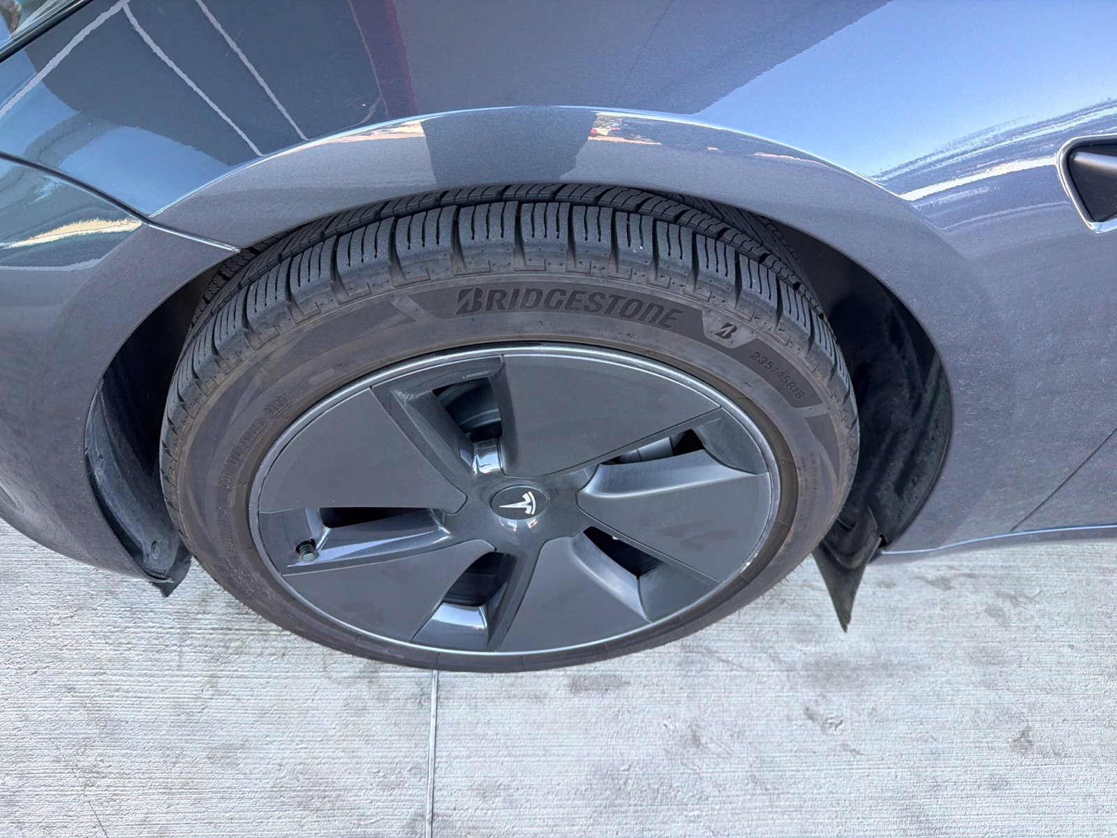 Used 2023 Tesla Model 3 Standard Range RWD image 2