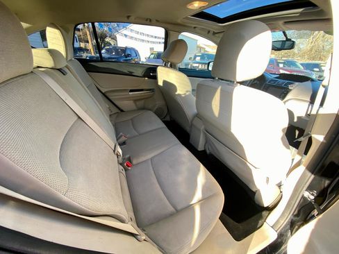 Used 2015 Subaru Crosstrek 2.0i Premium w/ Moonroof Package AWD/4WD image 10