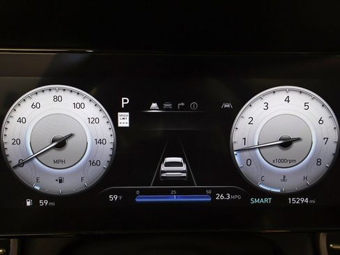 Used 2024 Hyundai Elantra SEL image 32