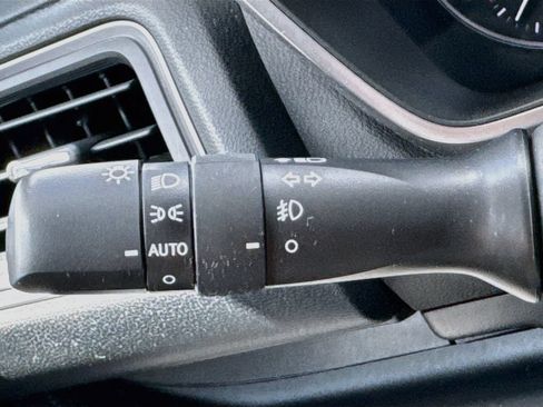 Used 2023 Subaru Ascent Limited w/ Technology Package AWD/4WD image 12