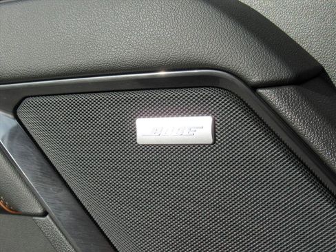 Used 2024 GMC Sierra 1500 AT4 w/ Technology Package image 32