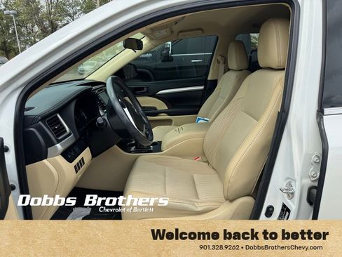 Used 2017 Toyota Highlander Plus image 13