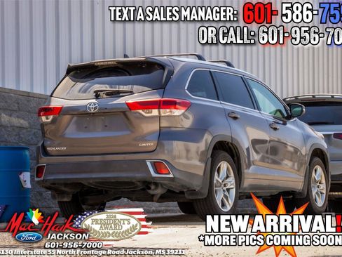 Used 2018 Toyota Highlander Limited FWD image 1