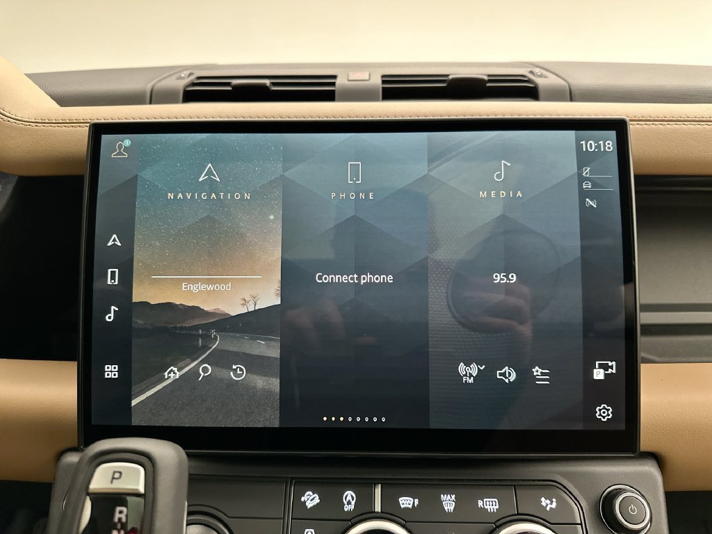 New 2026 Land Rover Defender 110 S AWD/4WD image 14