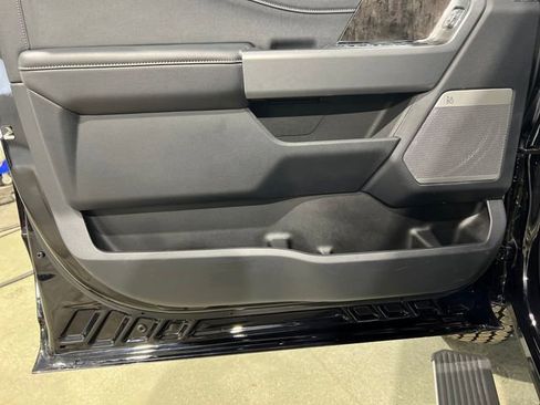 Used 2024 Ford F350 Lariat w/ Lariat Ultimate Package image 11