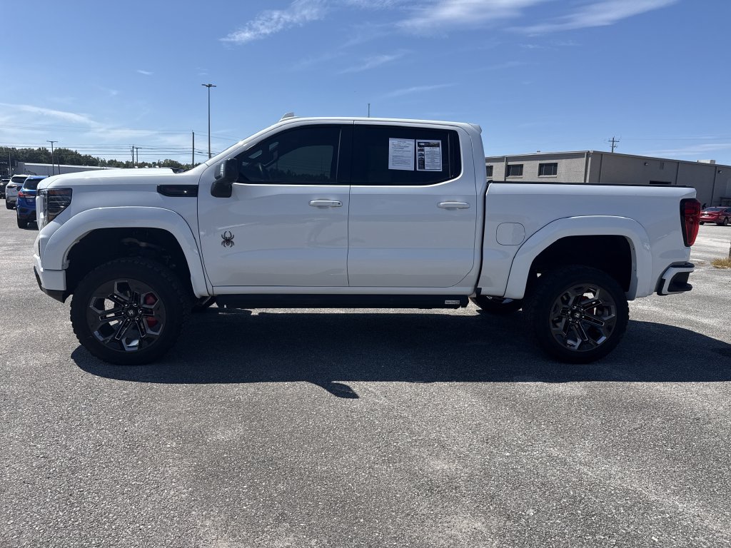 Used 2024 GMC Sierra 1500 AT4 w/ Technology Package AWD/4WD image 5