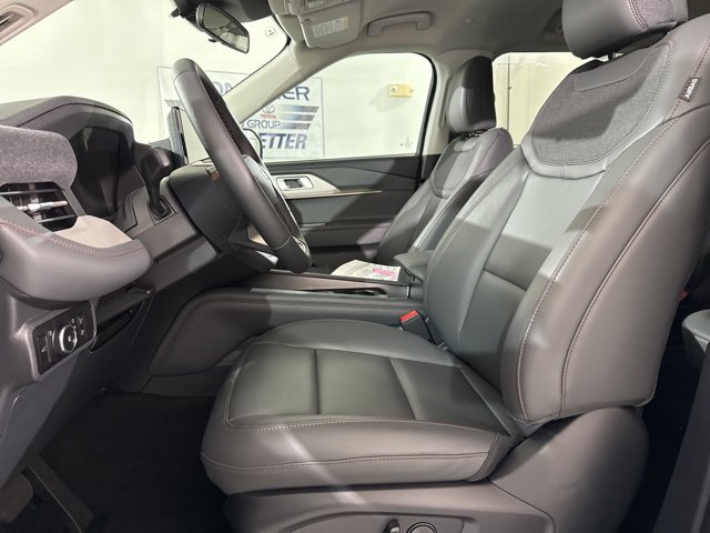 Used 2026 Ford Explorer Active w/ Active Comfort Package AWD/4WD image 18