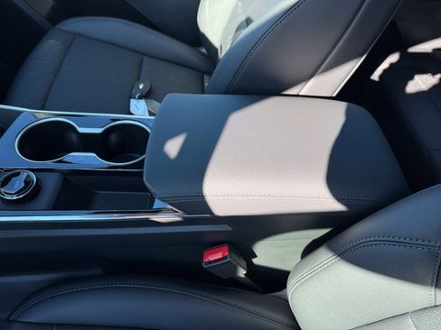 New 2026 Chevrolet Equinox LT w/ Convenience Package II image 14