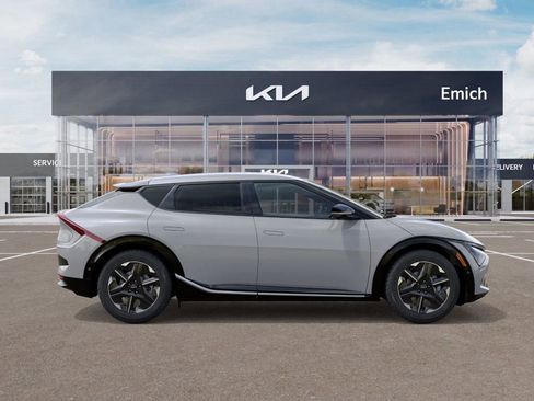 New 2025 Kia EV6 Wind image 10