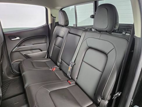 Used 2021 Chevrolet Colorado LT w/ Safety Package AWD/4WD image 18