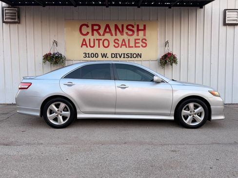 Used 2011 Toyota Camry SE w/ SE Extra-Value Pkg #1 image 1