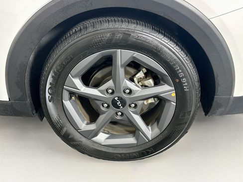 Used 2025 Kia K4 FWD image 11