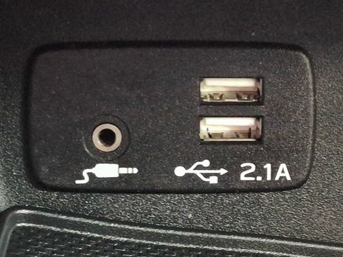 Used 2021 Subaru Forester AWD/4WD image 25