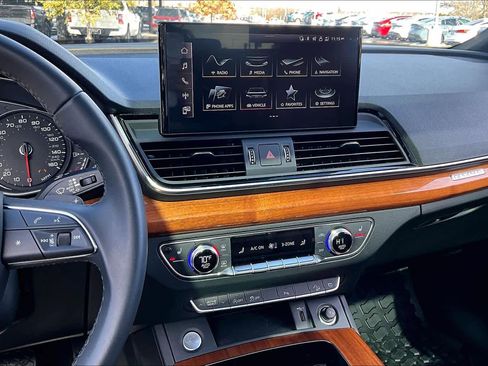 Used 2021 Audi Q5 Premium image 7