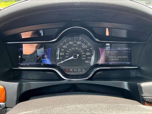 Used 2013 Lincoln MKS AWD image 21