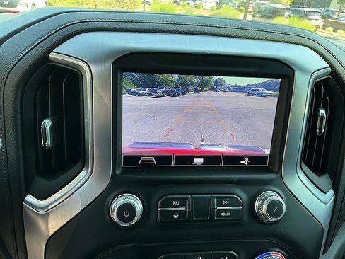 Used 2020 GMC Sierra 1500 SLE w/ SLE Value Package AWD/4WD image 14