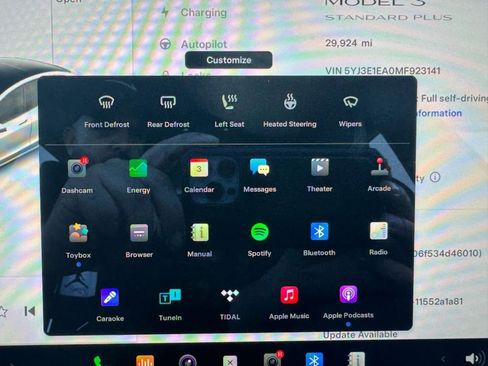 Used 2022 Tesla Model 3 Standard Range image 17