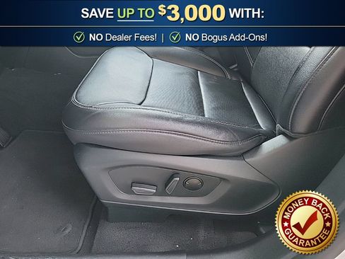Used 2023 Ford Explorer Limited w/ Equipment Group 301A AWD/4WD image 16