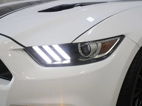 Used 2017 Ford Mustang GT Premium w/ Equipment Group 401A RWD image 33