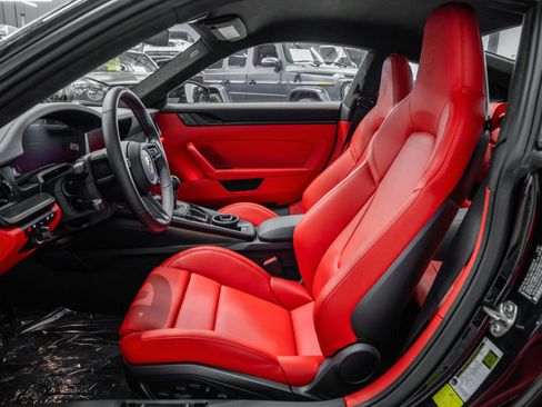 Used 2026 Porsche 911 GT3 RWD image 31