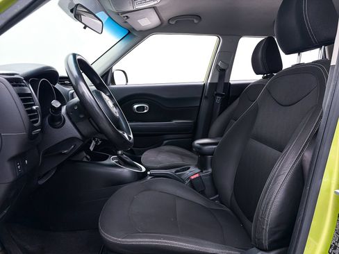 Used 2016 Kia Soul FWD image 10