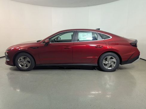 New 2026 Hyundai Sonata SE FWD image 4