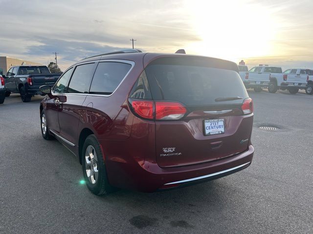 Used 2019 Chrysler Pacifica Touring-L FWD image 9