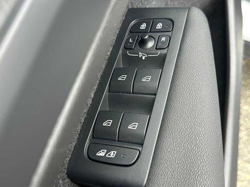 Certified 2023 Volvo XC40 Recharge Ultimate w/ Protection Package Premier AWD/4WD image 22