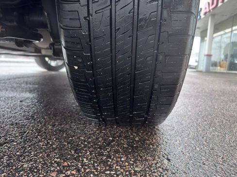 Used 2020 Chevrolet Tahoe 4WD w/ Remote Keyless Entry Package image 42