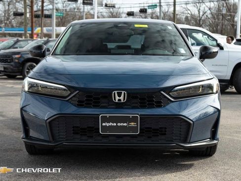 Used 2025 Honda Civic Sport image 2