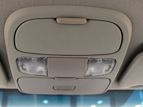 Used 2010 Toyota Sienna CE FWD image 29