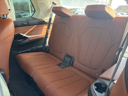 Certified 2022 BMW X7 xDrive40i w/ Executive Package image 22