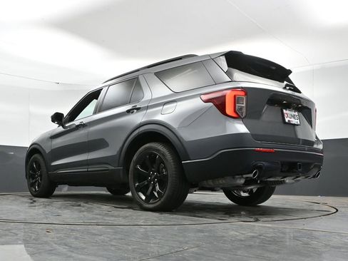Used 2023 Ford Explorer ST-Line w/ Class IV Trailer Tow Package AWD/4WD image 47