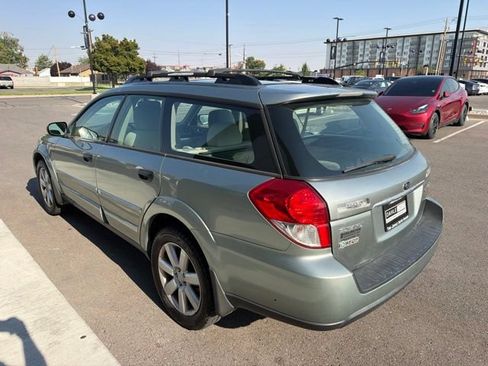 Used 2009 Subaru Outback 2.5i Special Edition AWD/4WD image 4