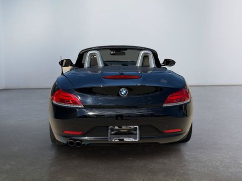 Used 2015 BMW Z4 sDrive28i RWD image 4