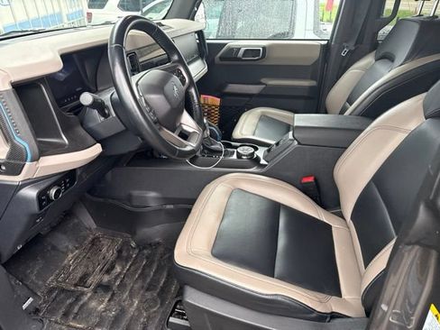 Used 2023 Ford Bronco Wildtrak AWD/4WD image 6