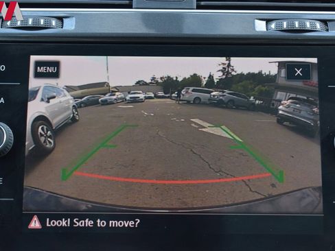 Used 2018 Volkswagen Golf Alltrack SE image 20