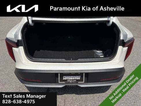 New 2026 Kia K4 FWD image 29