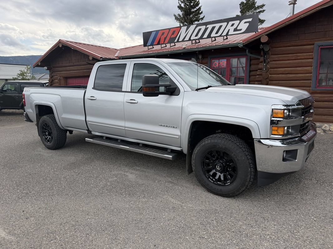 Used 2018 Chevrolet Silverado 3500 LT w/ LT Convenience Package AWD/4WD image 1