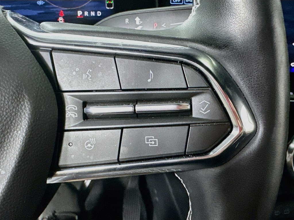 Used 2025 Chevrolet Blazer EV LT AWD/4WD image 25