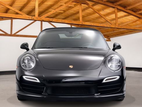 Used 2014 Porsche 911 4 Cabriolet AWD/4WD image 4