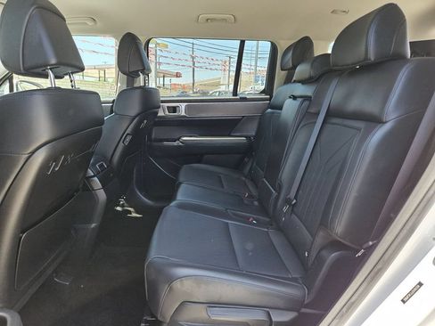 Used 2025 Hyundai Santa Fe SEL FWD image 23