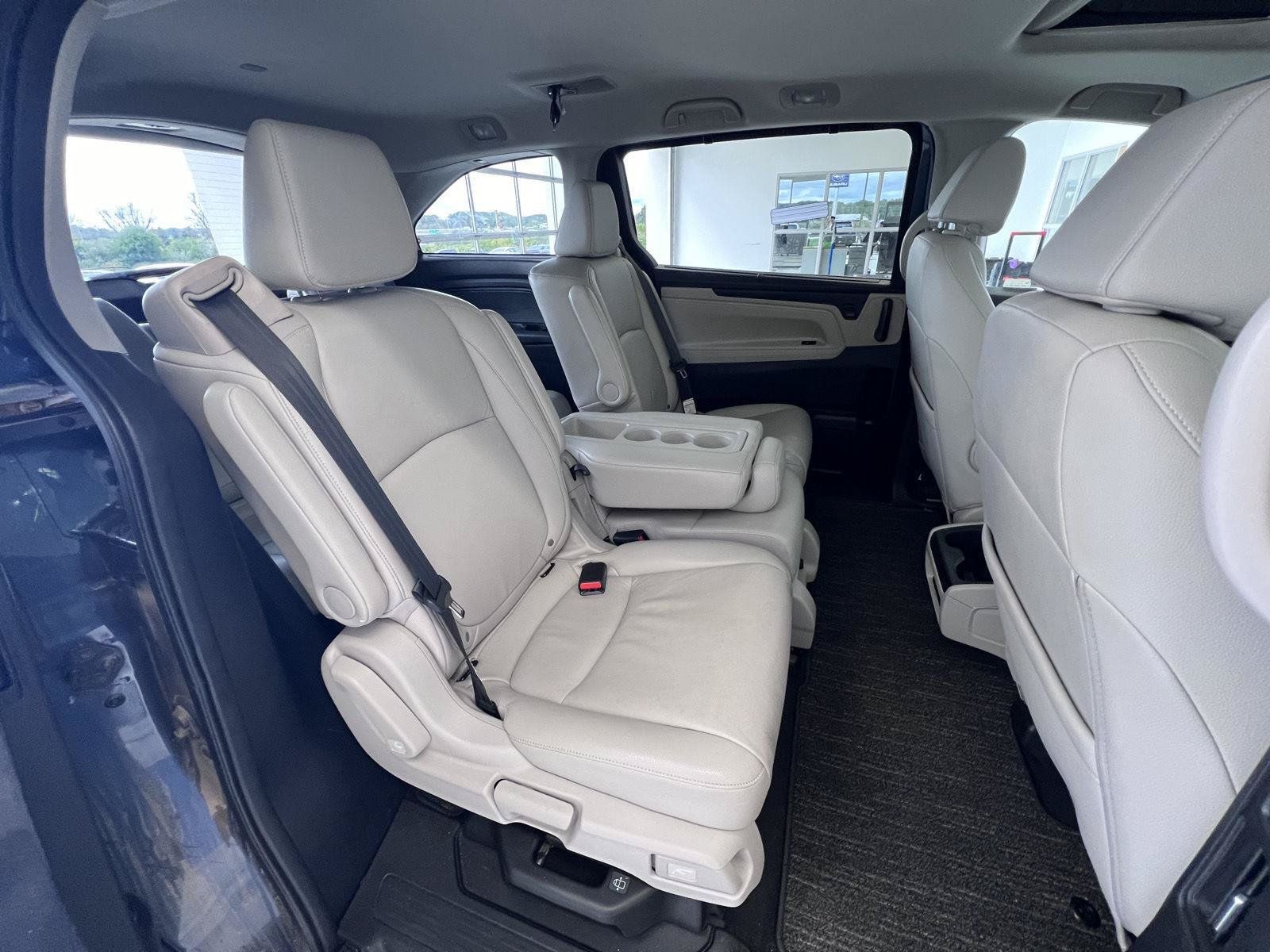 Used 2025 Honda Odyssey EX-L image 18