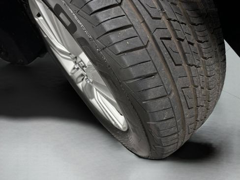 Used 2017 Lincoln MKX Premiere image 47